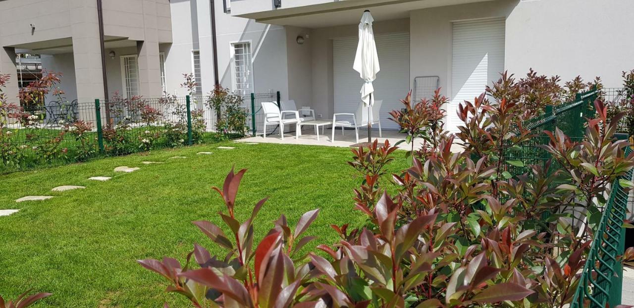 Caseospitali - Casa Azzurra, Incantevole Bilocale Con Giardino Cernusco Sul Naviglio Zewnętrze zdjęcie