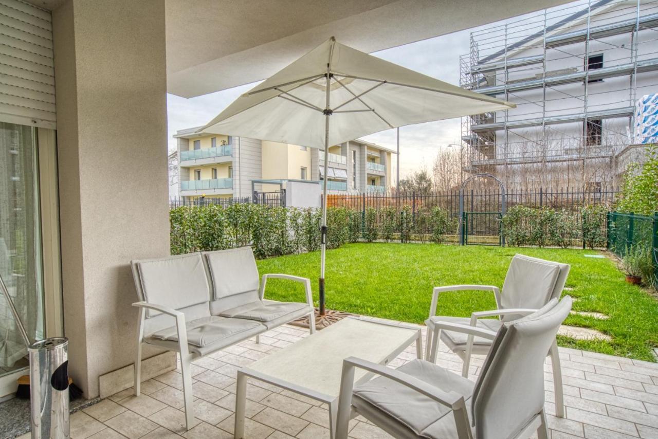 Caseospitali - Casa Azzurra, Incantevole Bilocale Con Giardino Cernusco Sul Naviglio Zewnętrze zdjęcie